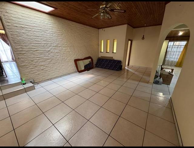 3 BEDROOM HOUSE FOR SALE IN NORKEM PARK